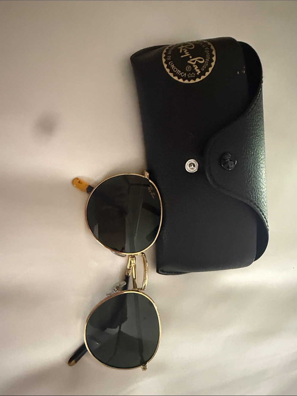 Ray-Ban Gold Frame Sunglasses with Green Lenses and Black Case